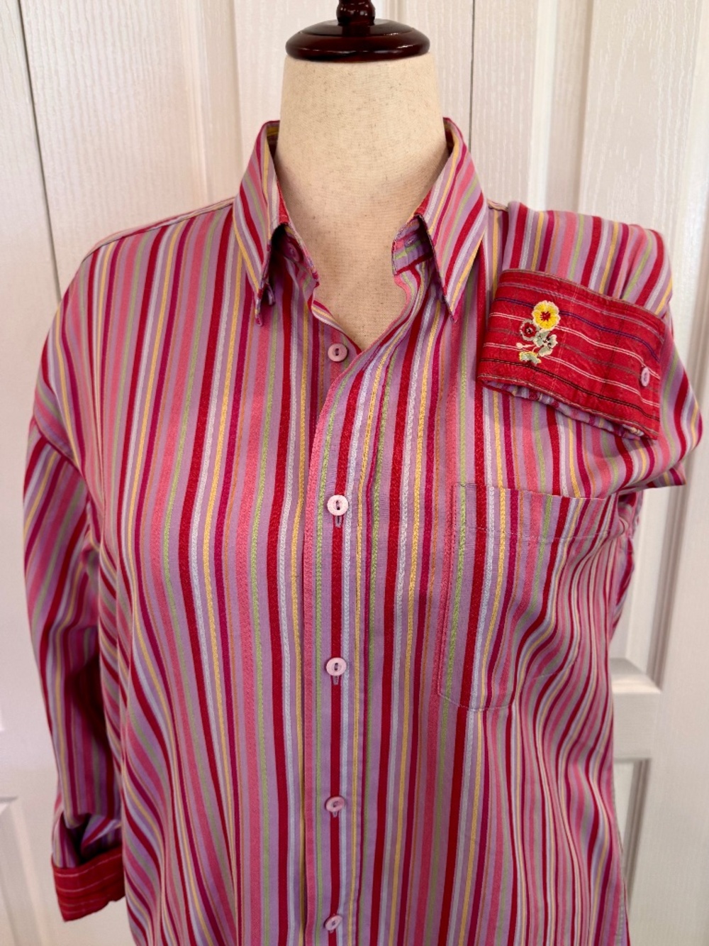 Bugatchi Uomo Size L Men's Shirt, Contrasting Flip Cuffs, 3-D Striped Fabric
